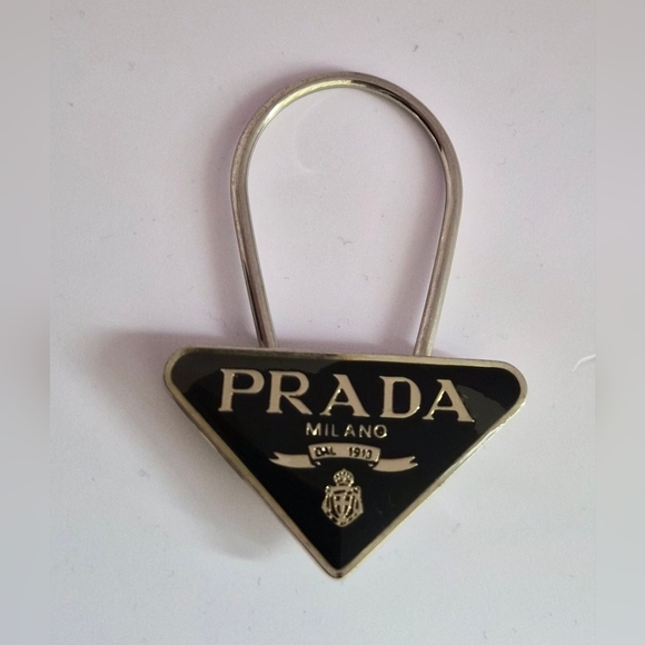 Prada Key Ring 🔥 - Picture 4 of 9